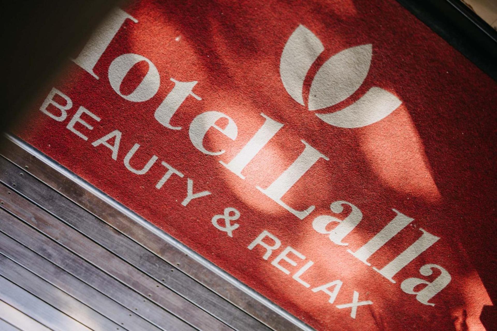 Hotel Lalla Beauty & Relax Чезенатико Экстерьер фото