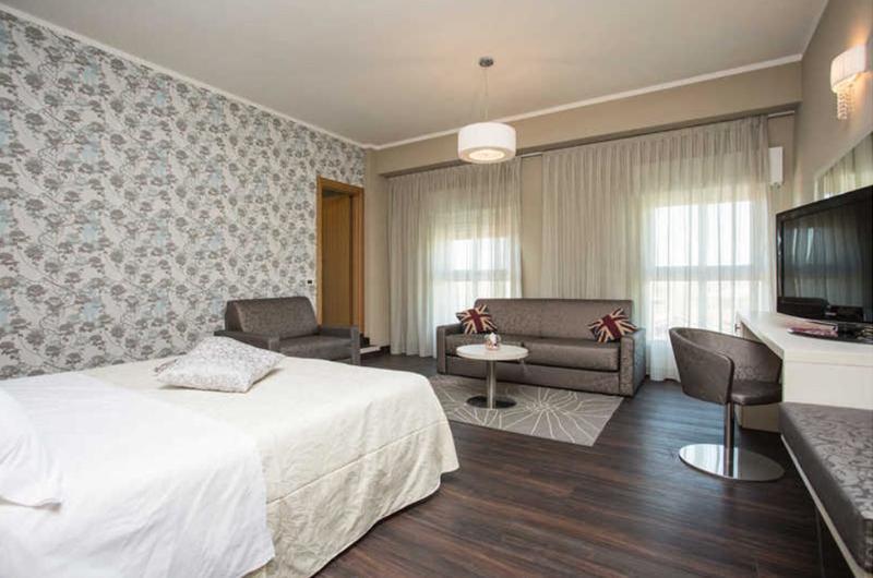 Hotel Lalla Beauty & Relax Чезенатико Экстерьер фото